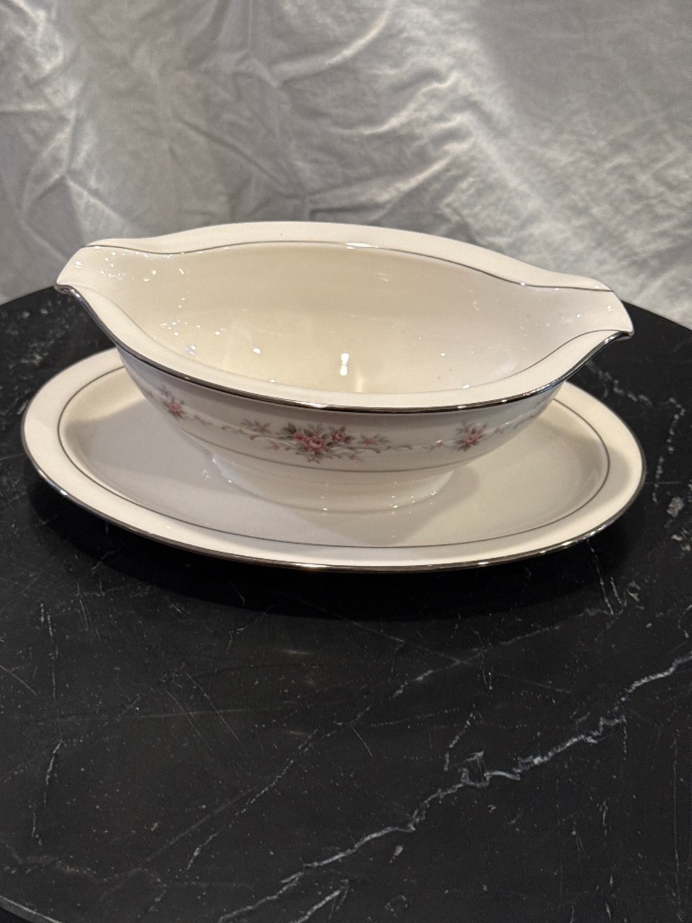 NORITAKE ivory China gravy boat pattern number 7551 Patricia